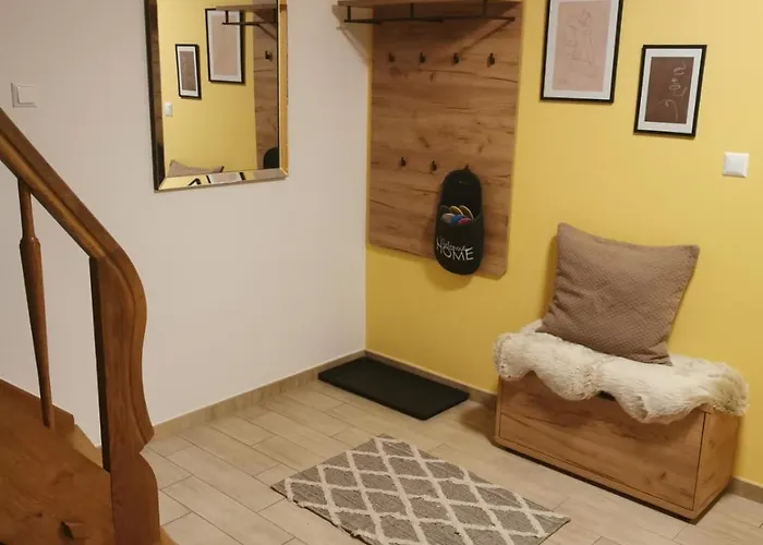 Riverside Apartament *